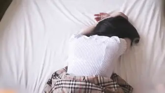 发现我无辜的室友再次拍摄自己自慰 [SUB] loliiiiipop99 下面有根棒棒糖 OnlyFans