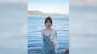 极品性感美女约粉丝啪啪 S级身材 高颜值大奶杨柳细腰 长腿大屁股 粉嫩骚穴 大鸡巴无套猛操 淫叫声很好听